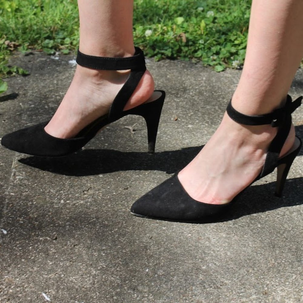 Forever 21 black heels size 9